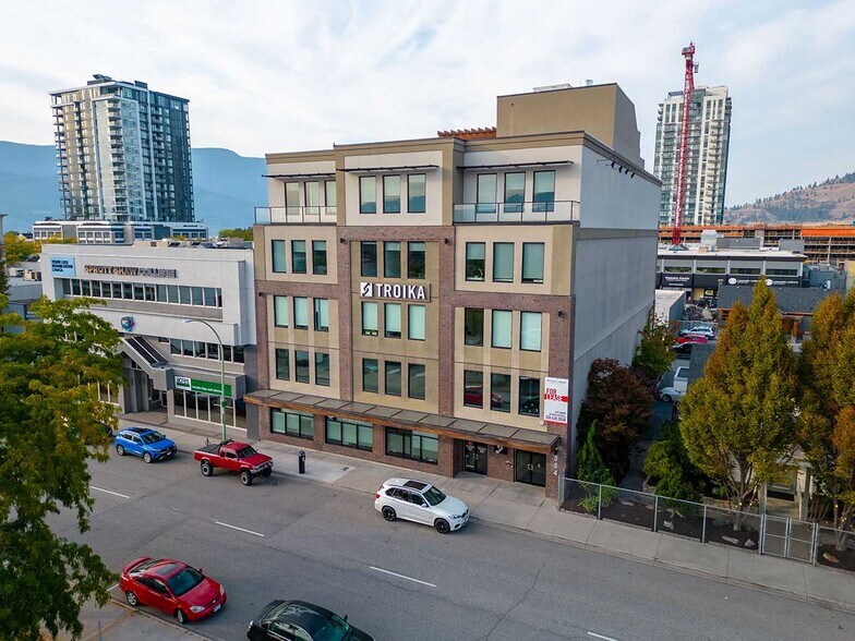 More Photos Of 554 Leon Av, Kelowna Office For Sale