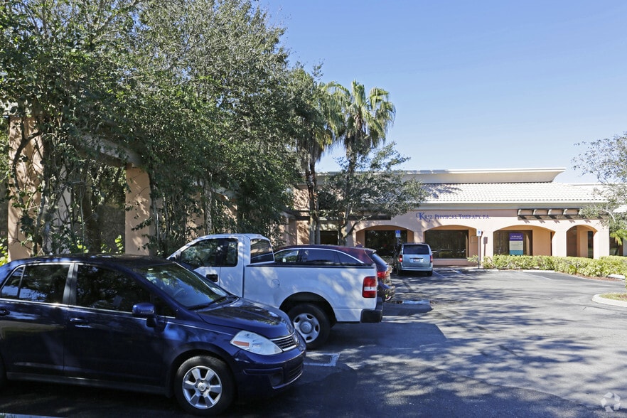 More Photos Of 27180 Bay Landing Dr, Bonita Springs Medical For Lease