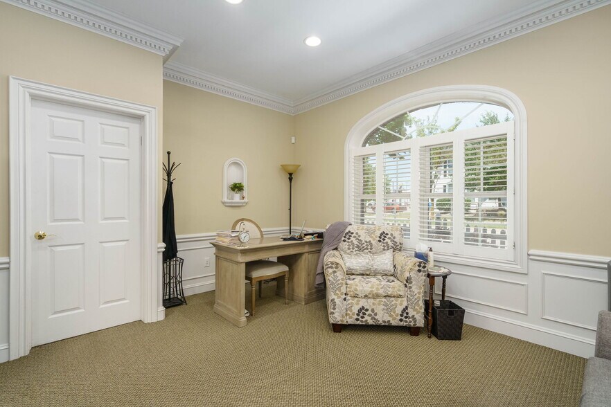 More Photos Of 206 E Liberty St, Milford Medical For Sale