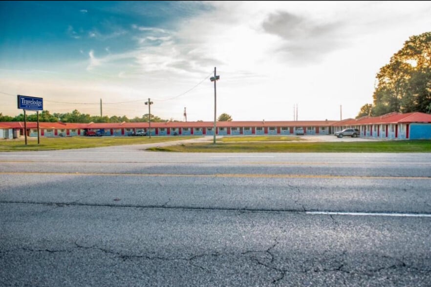 Primary Photo Of 3439 Highway 65 N, Dermott Hotel For Sale