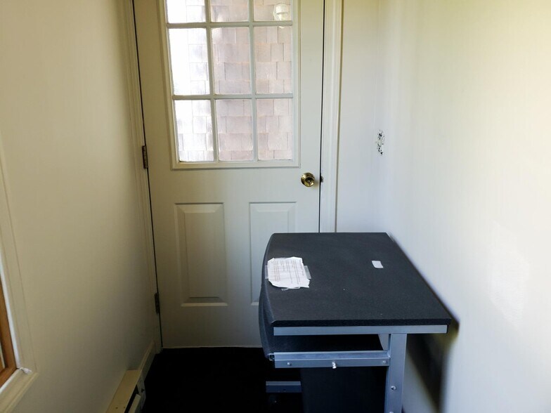 More Photos Of 8 Nells Way, Orleans Office For Lease
