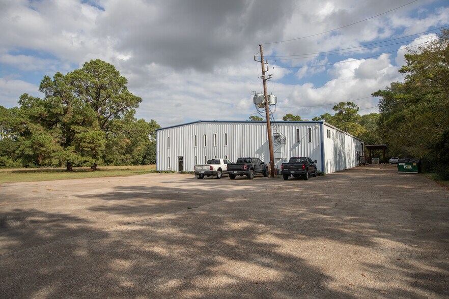 More Photos Of 4421 Theiss Rd, Humble Warehouse For Sale