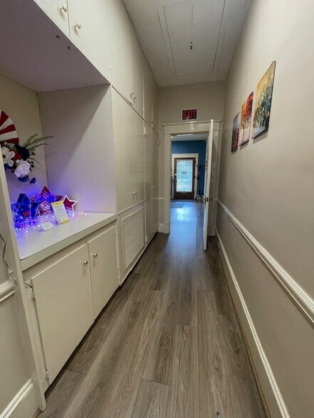 More Photos Of 217 Mocksville Ave, Salisbury Office Residential For Sale