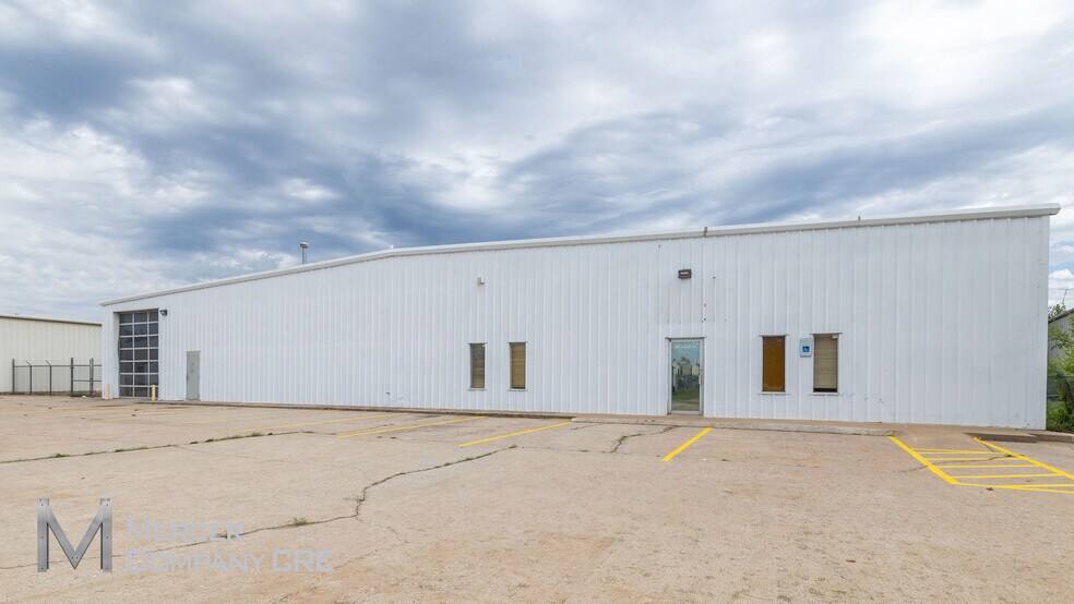 More Photos Of 400 Glade Ave, Oklahoma City Manufacturing For Lease