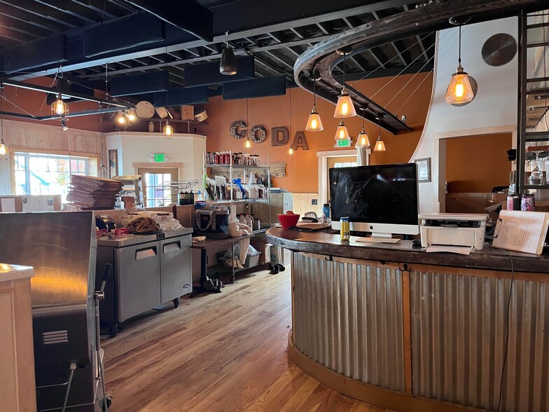 More Photos Of 18 Village Green Way, Southwest Harbor Restaurant For Lease