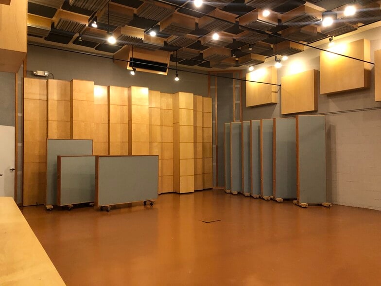 More Photos Of 500 Bishop St, Atlanta Theater Concert Hall For Lease