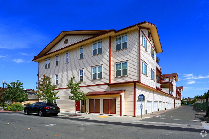 More Photos Of 220 Windsor River Rd, Windsor Apartments For Sale