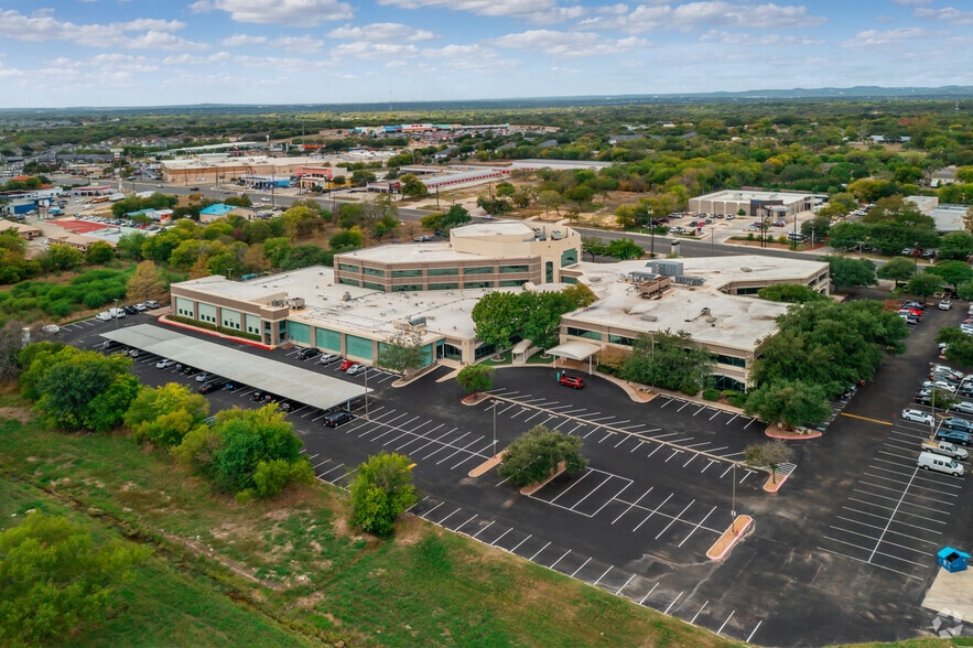 More Photos Of 9150 Huebner Rd, San Antonio Medical For Lease