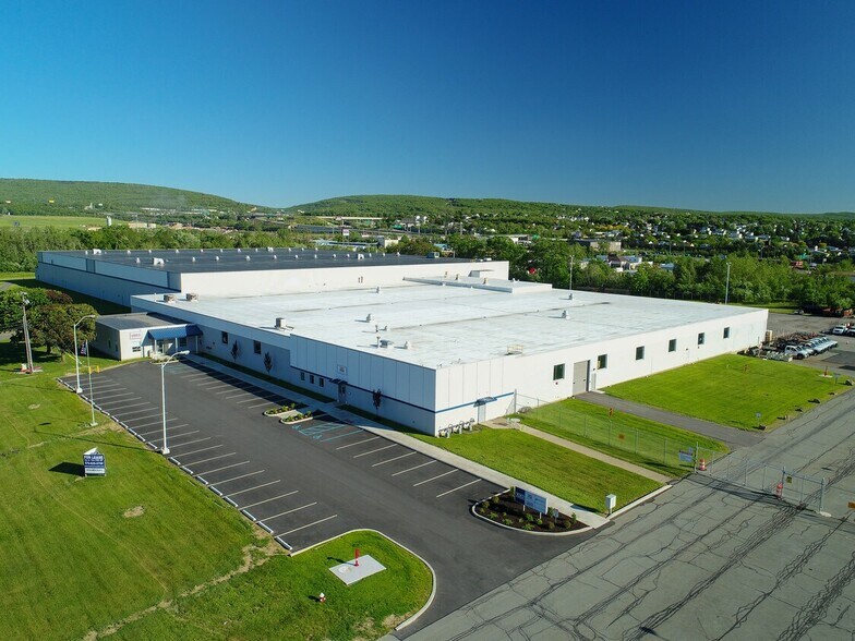 Primary Photo Of 100 Keystone Industrial Park, Dunmore Distribution For Lease
