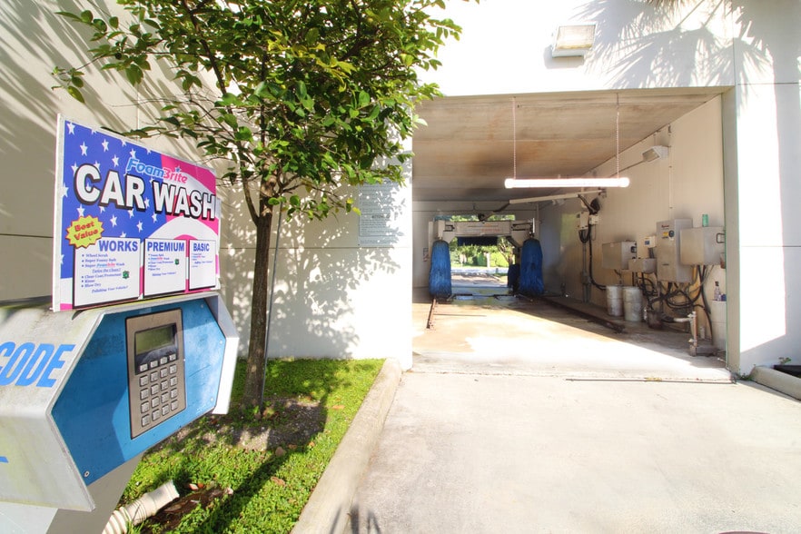 More Photos Of 8881 Pembroke Rd, Pembroke Pines Service Station For Sale