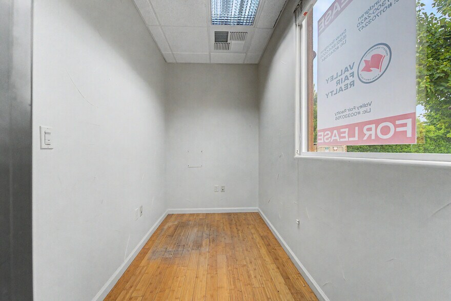 More Photos Of 1166 Live Oak Blvd, Yuba City Medical For Lease
