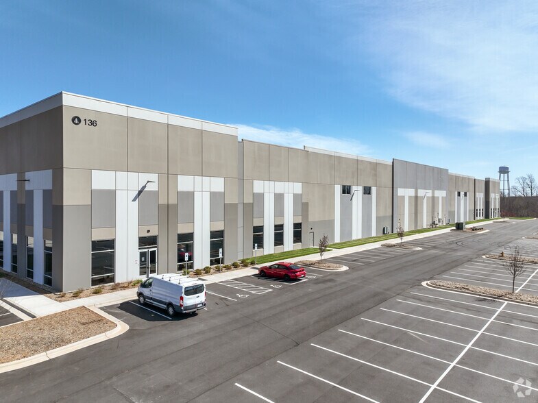 Primary Photo Of 136 Odessa Dr, Statesville Distribution For Lease