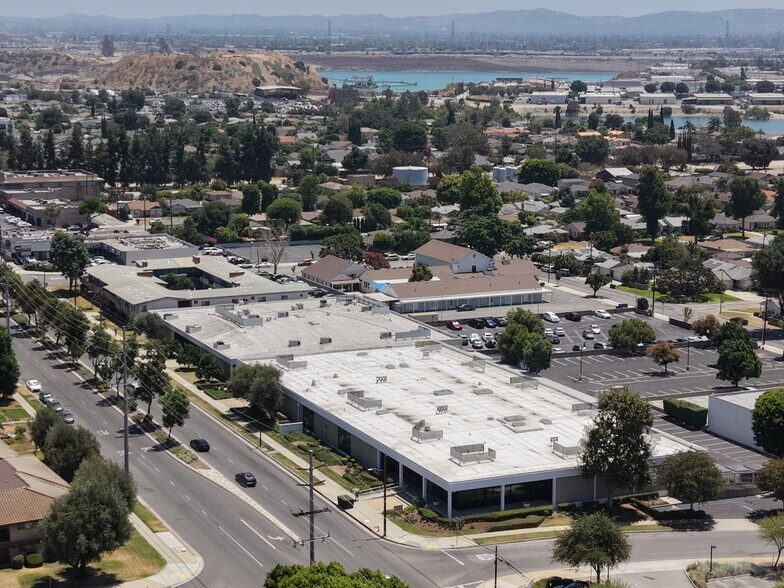 More Photos Of 400 E Live Oak Ave, Arcadia Office For Sale