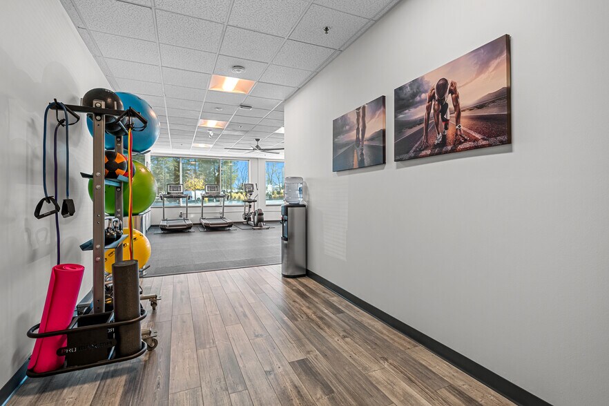 More Photos Of 640 Plaza Dr, Highlands Ranch Medical For Lease