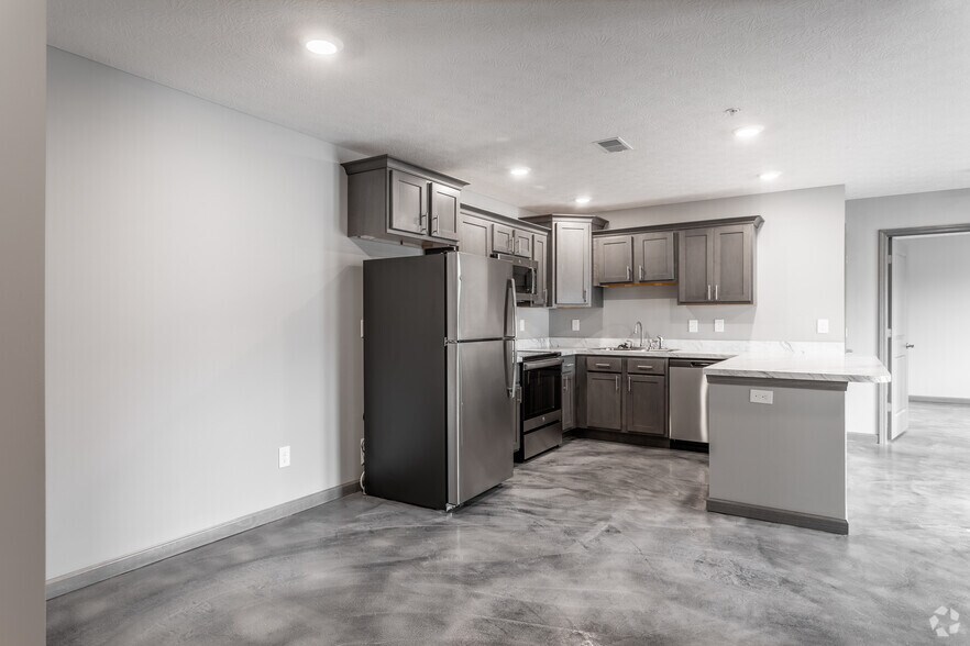 More Photos Of 1812 Bourbon St, Ashville Apartments For Sale