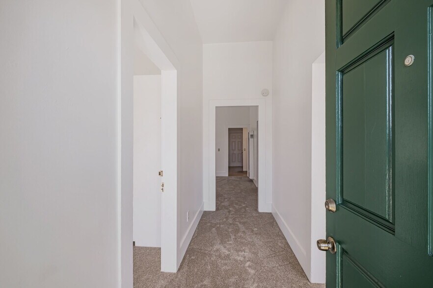 More Photos Of 120 Maple St, Santa Cruz Specialty For Sale