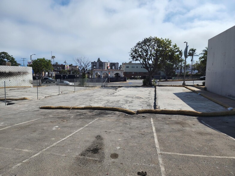 Primary Photo Of 15333-15335 W Sunset Blvd, Pacific Palisades Land For Sale
