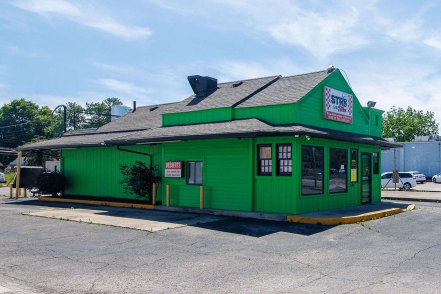 Primary Photo Of 4825 E Main St, Columbus Fast Food For Sale