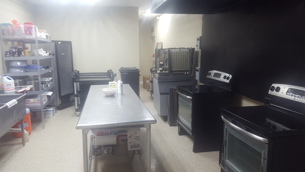 More Photos Of 2755 Flat Shoals Rd, College Park Daycare Center For Sale