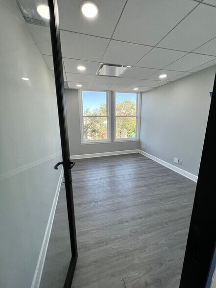More Photos Of 110 E Wilshire Ave, Fullerton Office For Lease