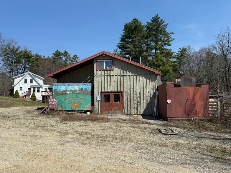 More Photos Of 137 Southbridge Rd, Charlton Warehouse For Sale