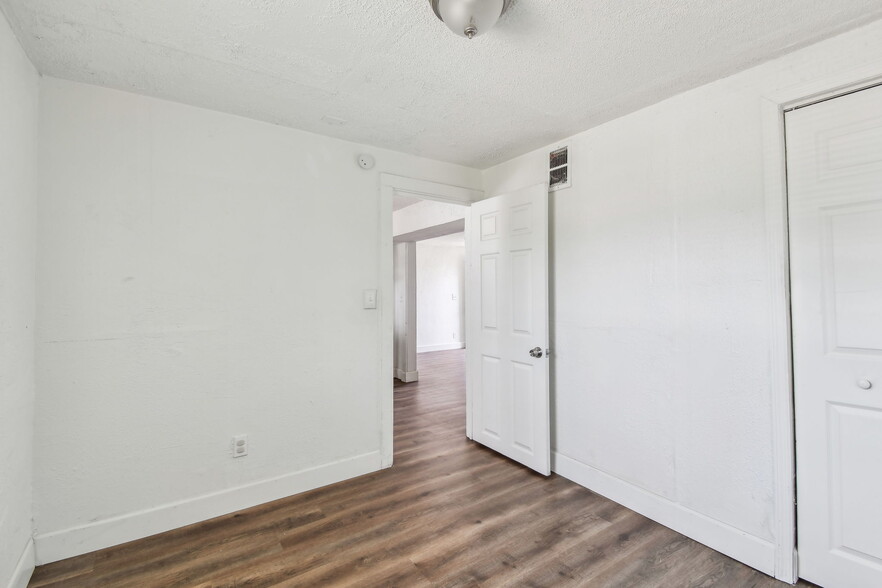 More Photos Of 1330-1334 Barnett St, Jacksonville Apartments For Sale