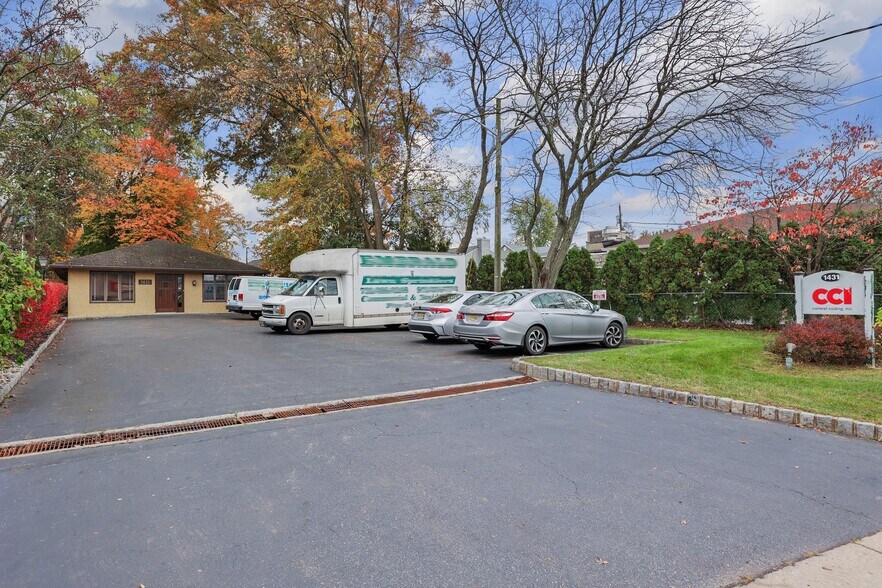 More Photos Of 1431 Raritan Rd, Clark Office For Sale