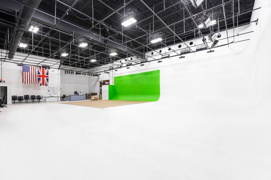 11286 47th St N, Clearwater, FL 33762 Warehouse For Sale