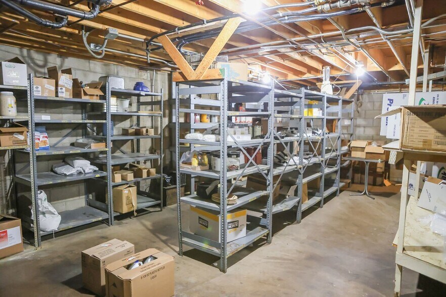 More Photos Of 616 Main St, Norway Restaurant For Sale