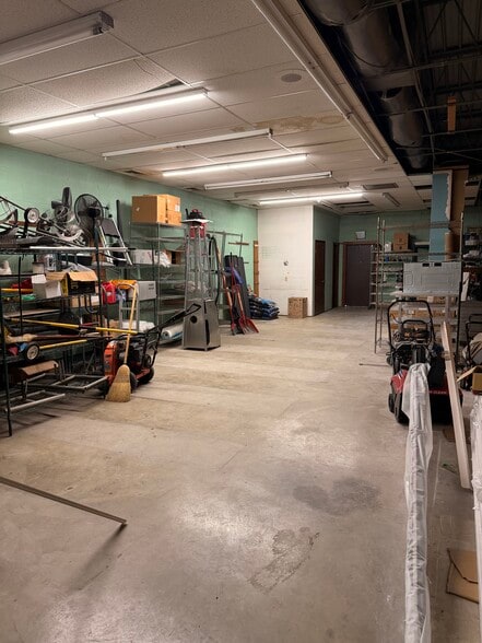 More Photos Of 417-435 Ridge Rd, Munster Unknown For Lease