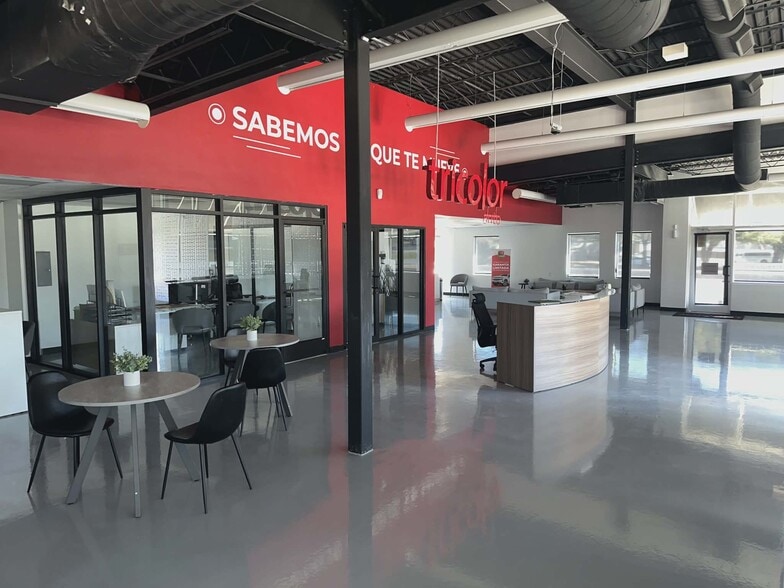 More Photos Of 400 N Riverside Dr, Fort Worth Auto Dealership For Sale