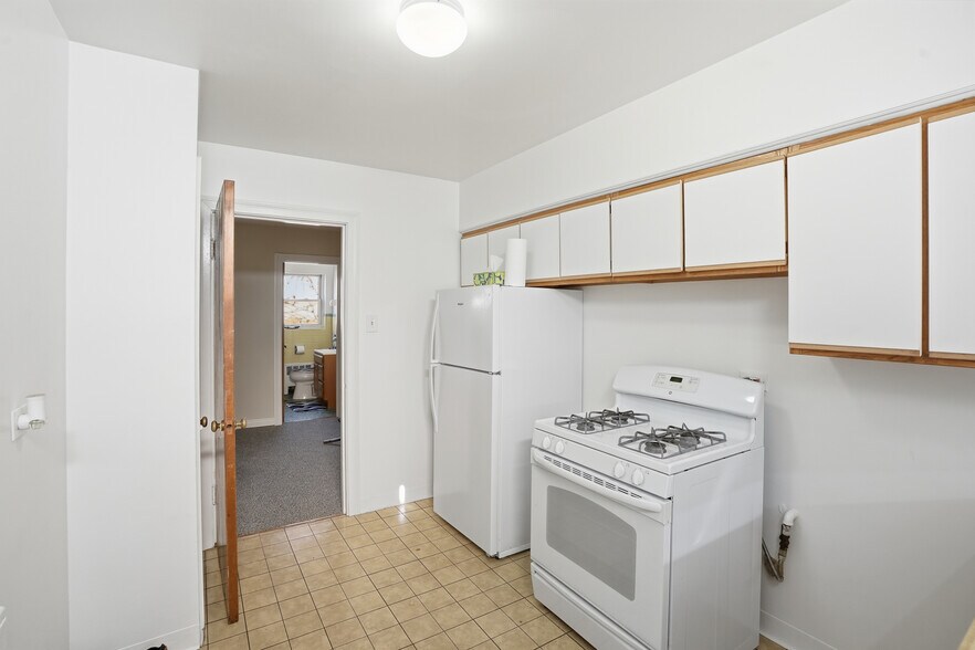 More Photos Of 10835 S Western Ave, Chicago Apartments For Sale