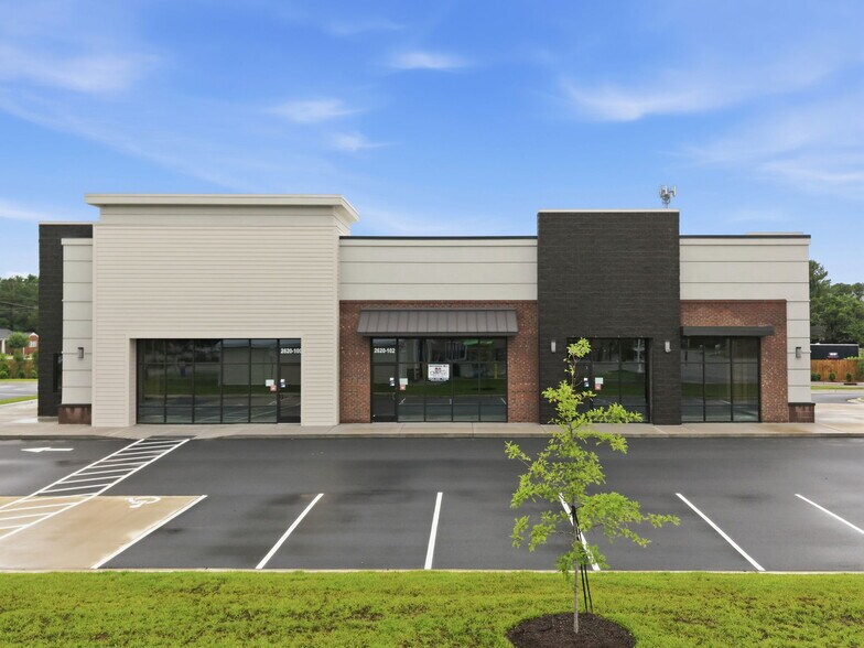 Primary Photo Of 2620 Dickinson Ave, Greenville Storefront For Lease