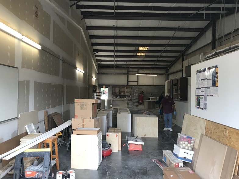 More Photos Of 6973 Highway Ave, Jacksonville Warehouse For Sale