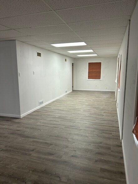 More Photos Of 225 Middle Country Rd, Middle Island Office For Lease