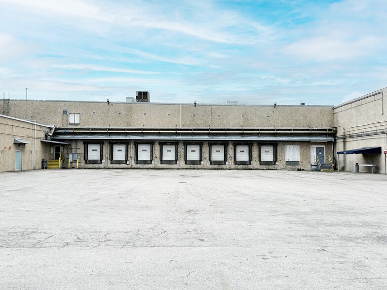 Primary Photo Of 18770 NE 6th Ave, Miami Refrigeration Cold Storage For Lease