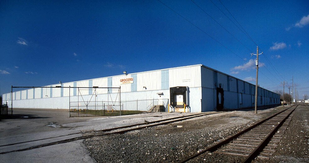 More Photos Of 4310 Stout Field North Dr, Indianapolis Warehouse For Lease