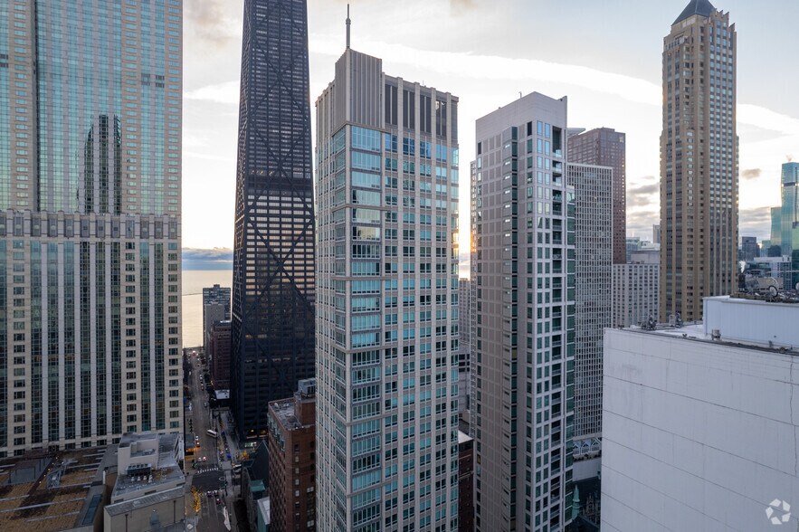 More Photos Of 875 N Rush St, Chicago Apartments For Lease
