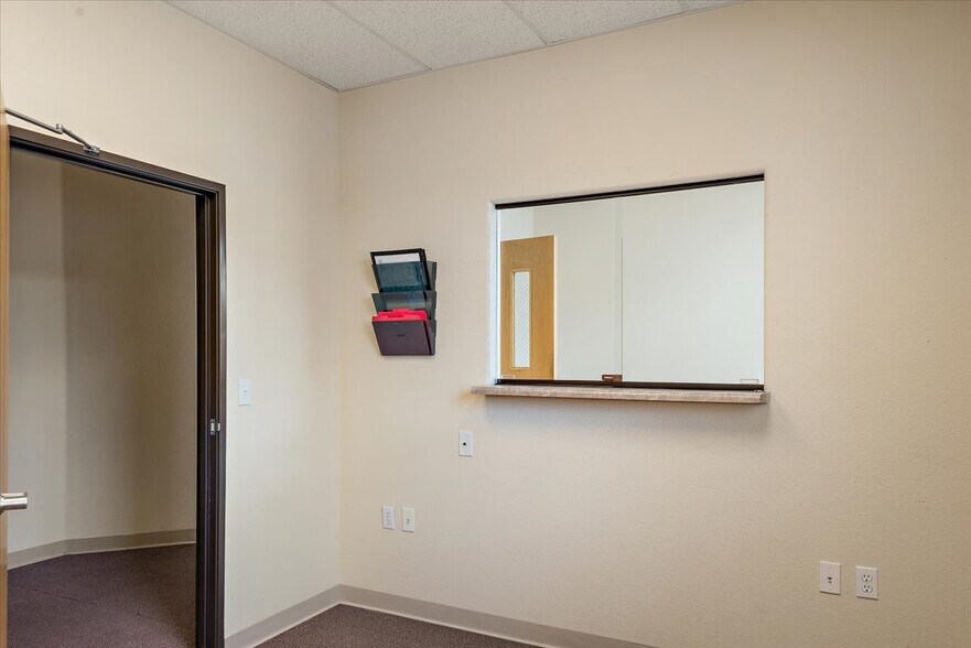 More Photos Of 105 Lehigh Ave, Pueblo Office Residential For Sale