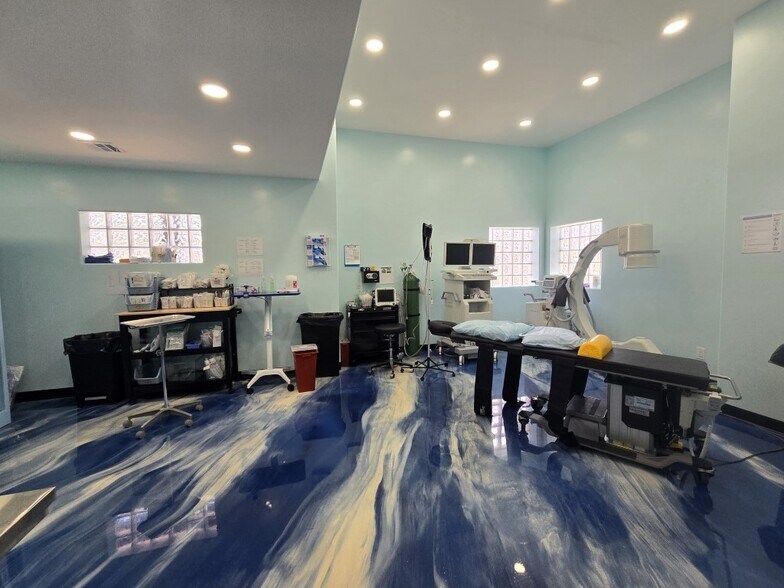 More Photos Of 999 Division St, Prescott Medical For Sale