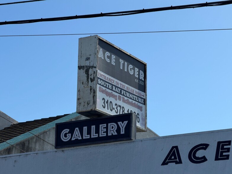 More Photos Of 24411 Hawthorne Blvd, Torrance Storefront For Sale
