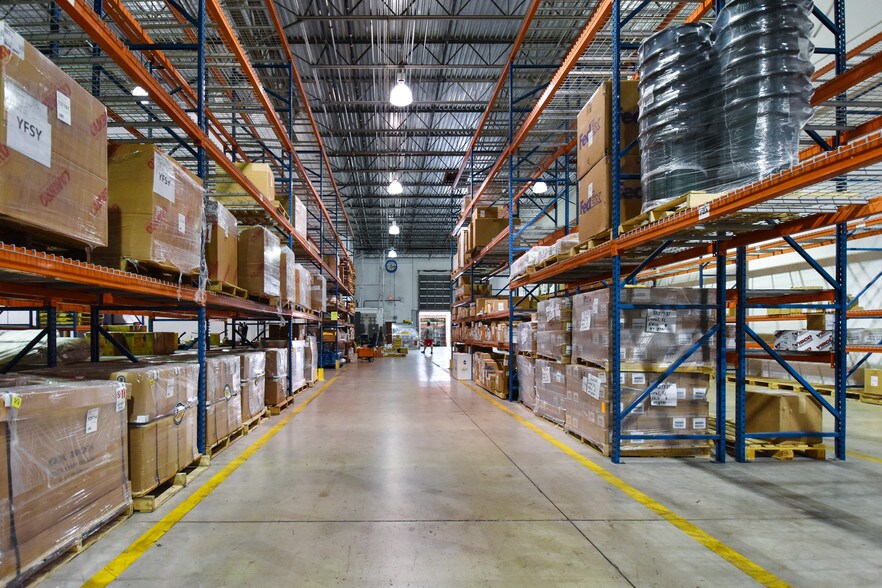 More Photos Of 3301-3389 NW 97th Ave, Miami Warehouse For Sale