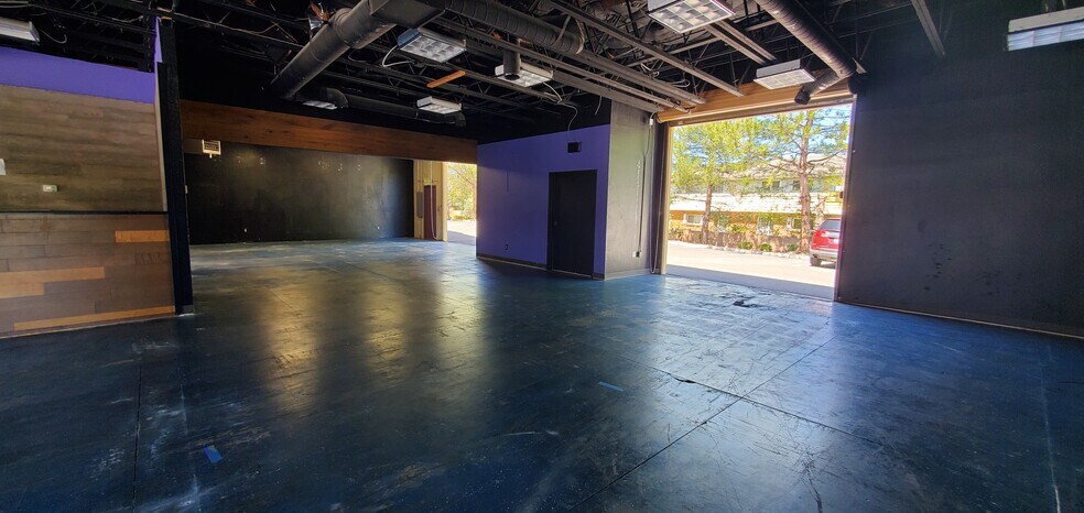 More Photos Of 770-780 Smithridge Dr, Reno Showroom For Lease