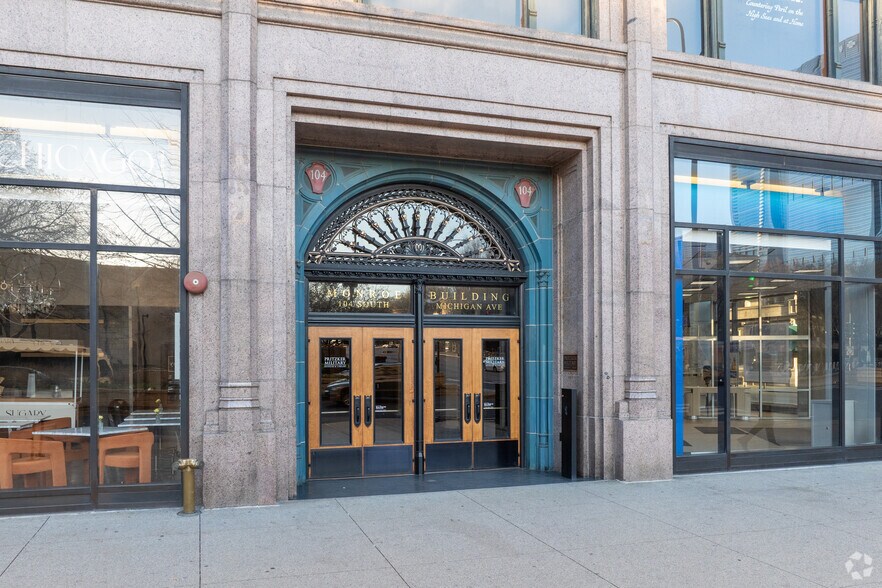 More Photos Of 104 S Michigan Ave, Chicago Office For Lease