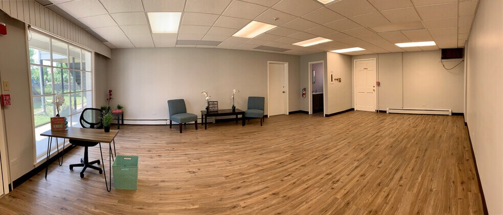 More Photos Of 5508 S Brainard Ave, Countryside Apartments For Lease