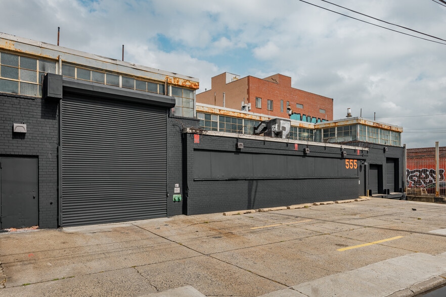 More Photos Of 555 Johnson Ave, Brooklyn Unknown For Lease