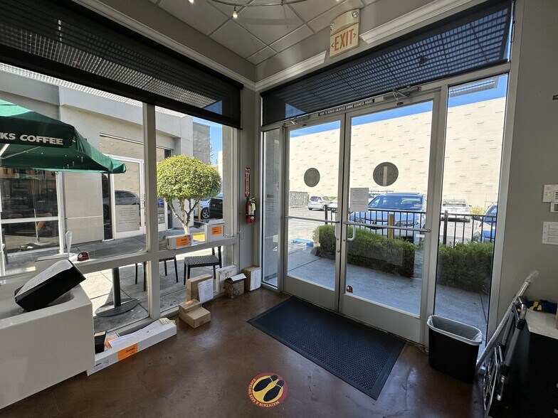 More Photos Of 820 Woodside Rd, Redwood City Unknown For Lease