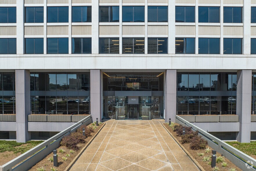 More Photos Of 900 Circle 75 Pky SE, Atlanta Unknown For Lease