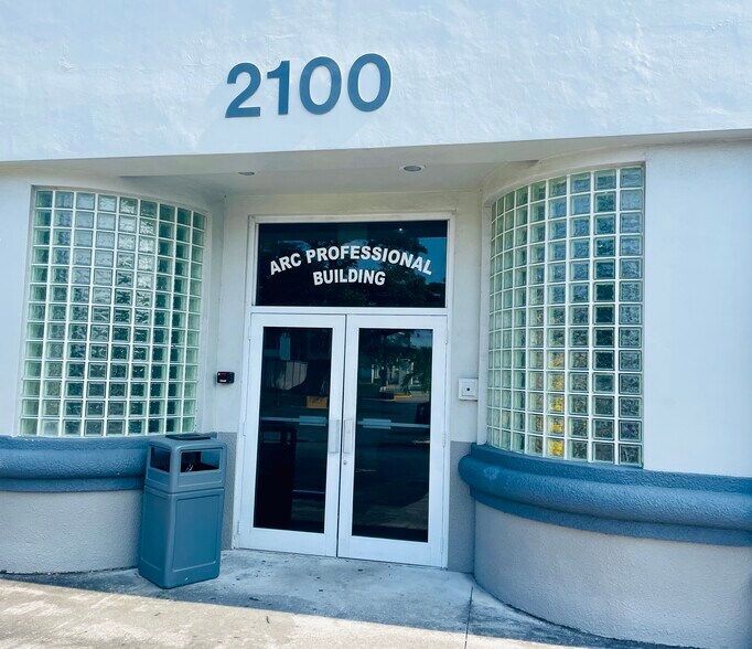 More Photos Of 2100 E Sample Rd, Lighthouse Point Coworking Space