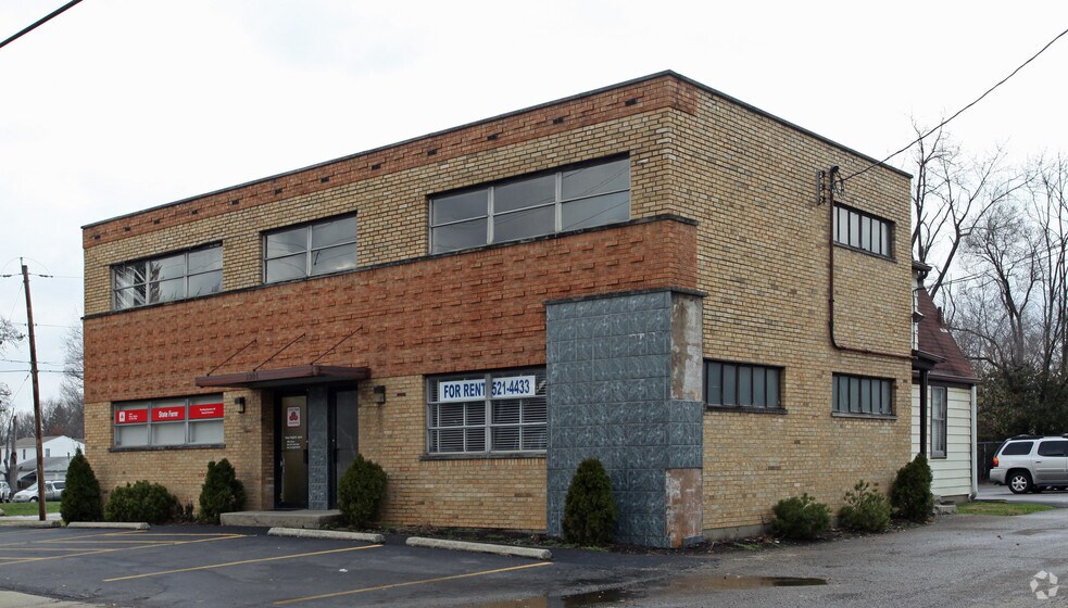 Primary Photo Of 2306 W Galbraith Rd, Cincinnati Office For Sale
